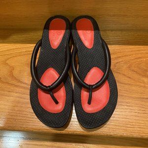 Cole Haan Nike Air Flip Flops, Black and Poppy Color, Size 9 1/2 B